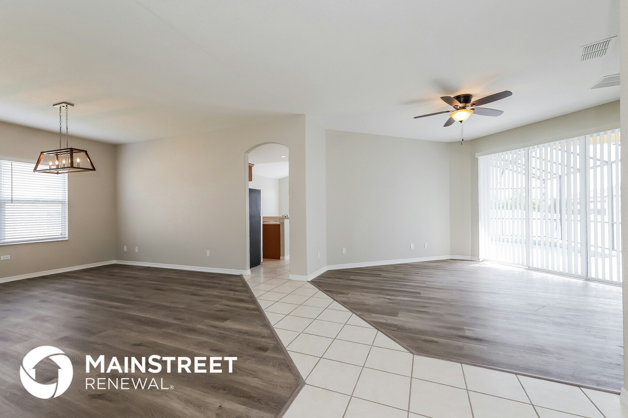 Building Photo - 820 Corvina Dr