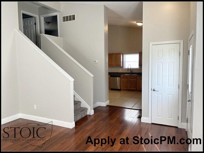 Building Photo - 1639 Butterfly Ct