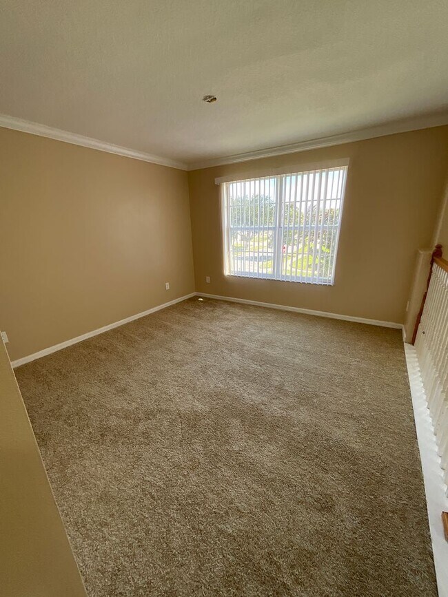 Building Photo - Beautiful Corner Lot