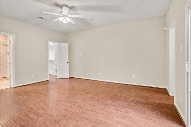 Building Photo - 9424 Bassoon Dr