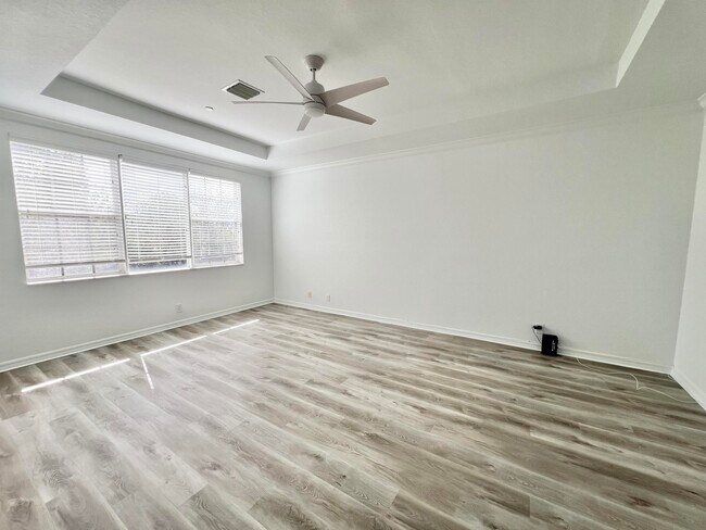 Building Photo - 44 Lancaster Rd