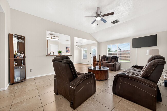 Building Photo - 2510 Fox Water Dr