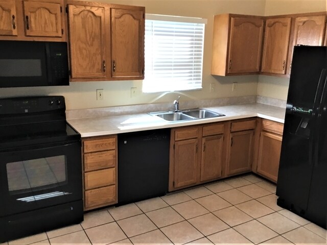 Building Photo - 6380 Kelsey Ct