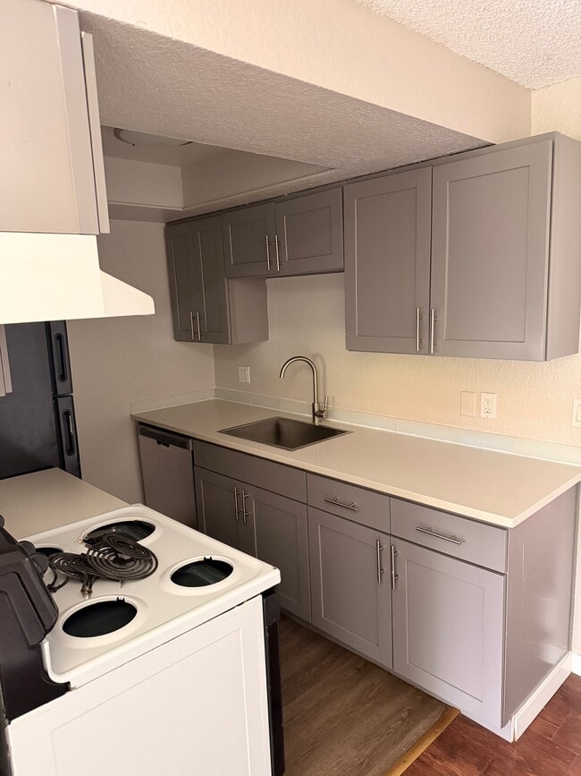 Building Photo - 10836 1st Ave SW