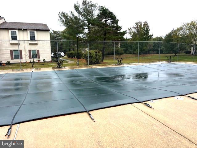 Building Photo - 27 Pickwick Pl