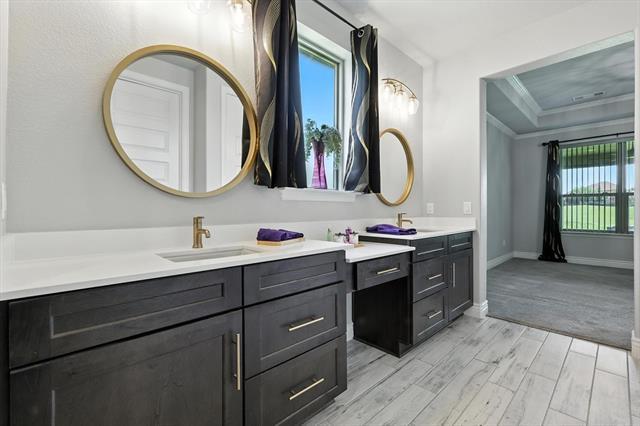 Building Photo - 8509 Cocobolo Dr