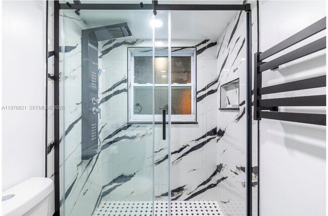 Building Photo - 7300 NW 4th Pl