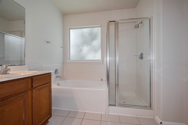 Building Photo - 21406 Rioja Bluff Ln