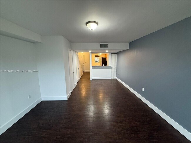 Building Photo - 231 NW 109th Ave