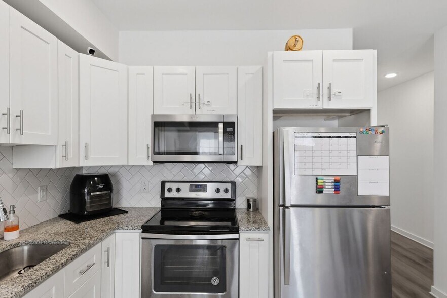 Building Photo - 1113 Lemon St