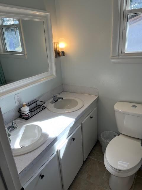 Building Photo - 600 Hebron Rd