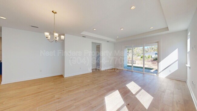 Building Photo - 156 Latham Dr