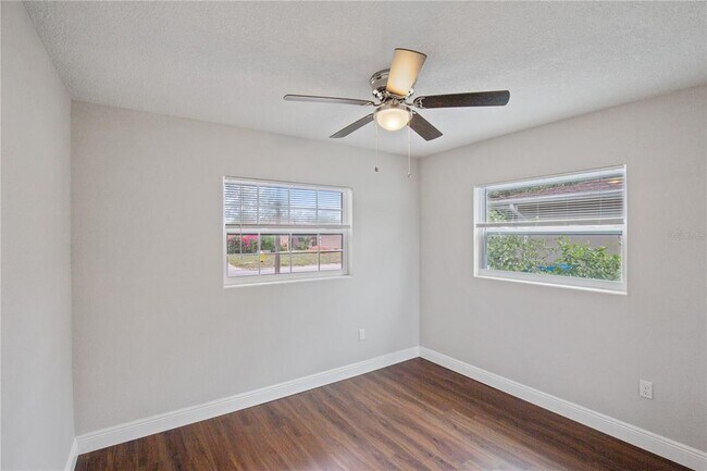 Building Photo - 29737 Seacol St