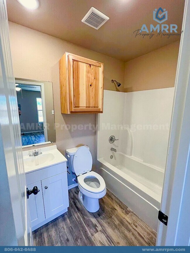 Building Photo - 7401 5th St