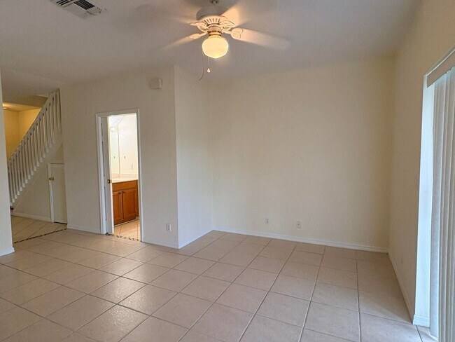 Building Photo - 2/2.5 Townhome in Fort Myers for Rent
