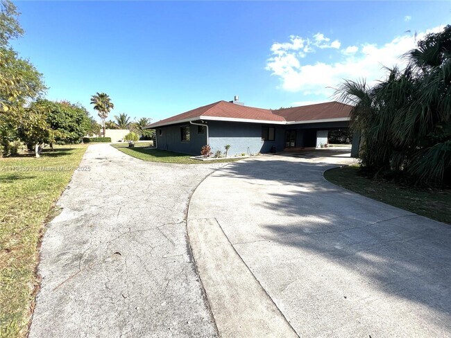 Building Photo - 24595 SW 124th Ave