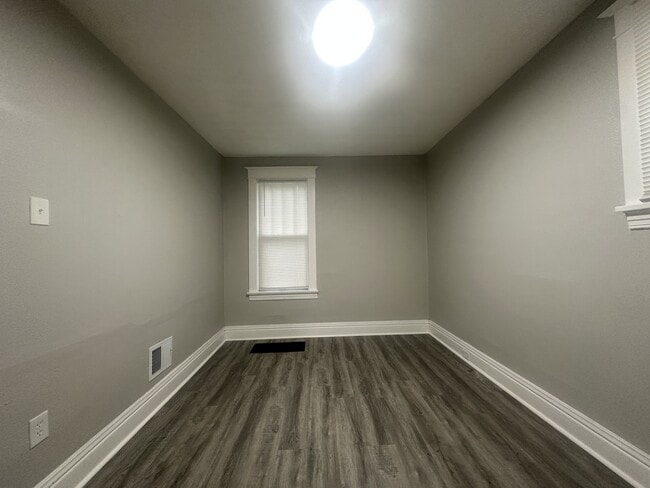 Building Photo - 6015 Emma Ave