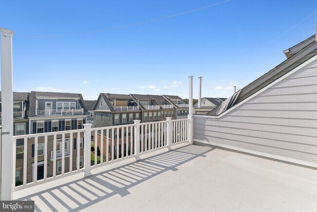 Building Photo - 17258 Herring Gull Ln
