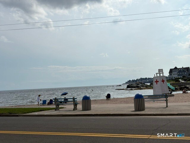 Building Photo - 138 Beach Ave