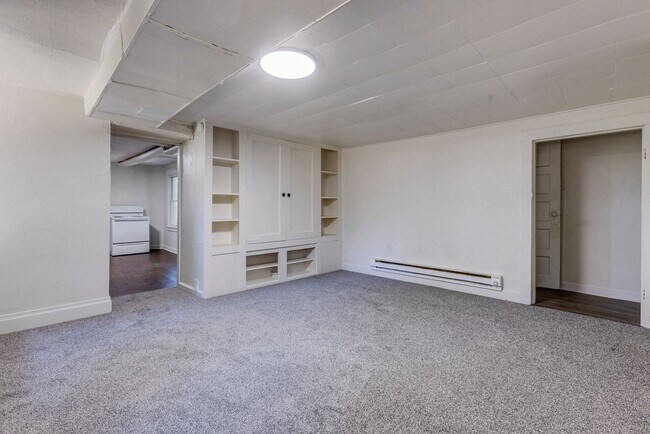 Building Photo - 316 Belonda St