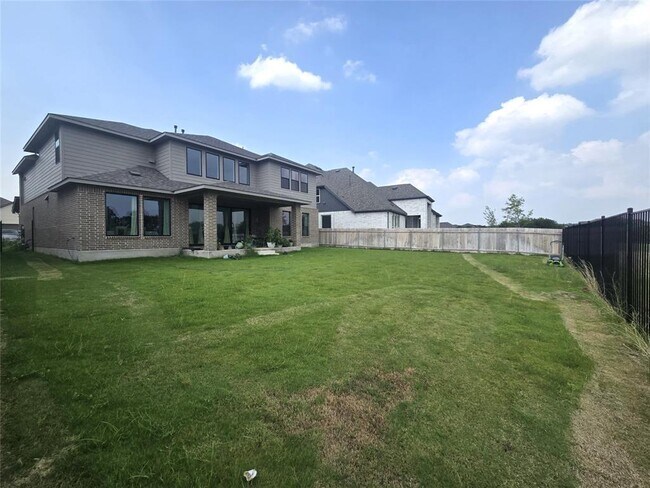 Building Photo - 124 Ribera Dr