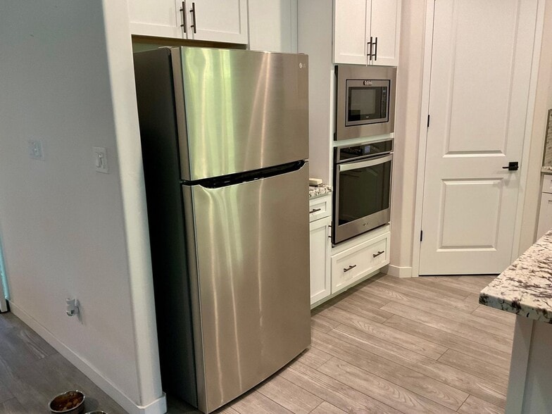 Building Photo - 10006 Blountsville Dr