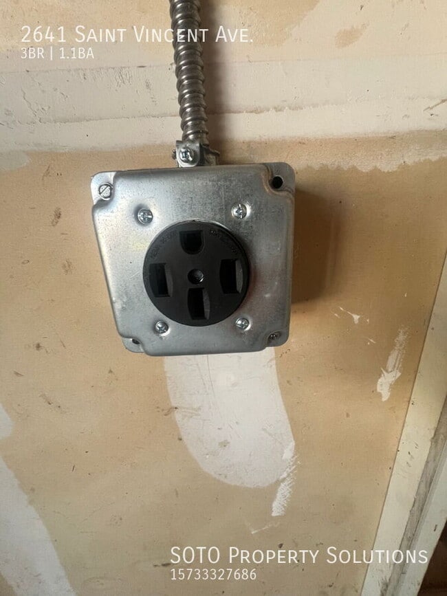 Building Photo - 2641 St Vincent Ave