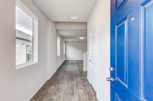 Building Photo - 2607 Derwent Dr