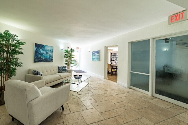 Building Photo - 3475 S Ocean Blvd