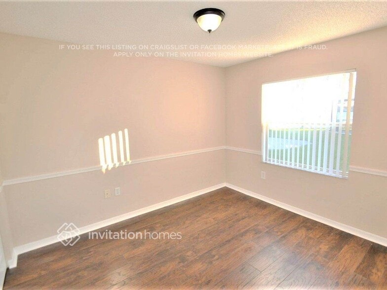 Building Photo - 2431 NW 186th Ave