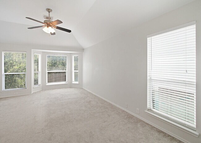 Building Photo - Gated Schertz Home with Loft, Greenbelt and Community Pool!
