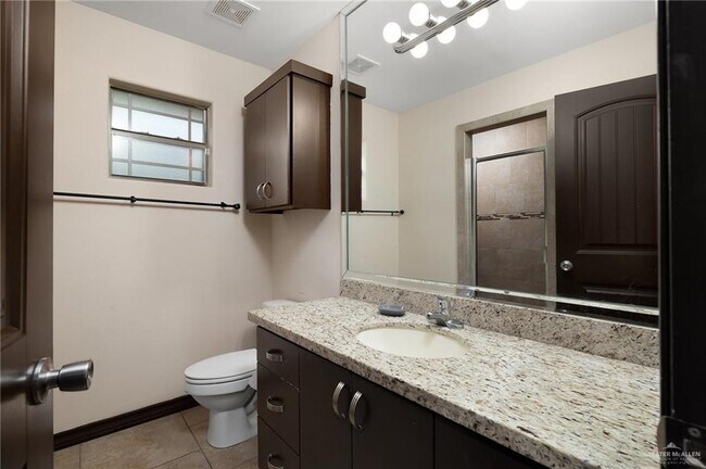 Building Photo - 13 Yellow Stone St