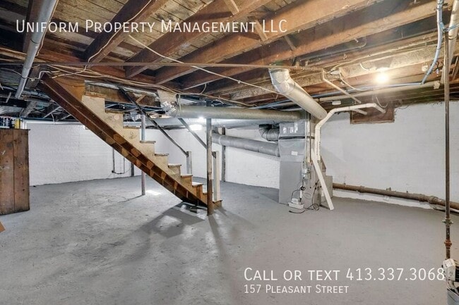 Building Photo - 157 Pleasant St