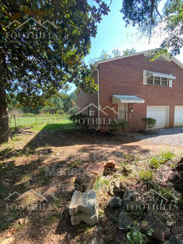 Building Photo - 416 Fire Tower Rd