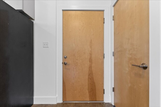 Building Photo - Quince, Fünfzehn, Fifteen!