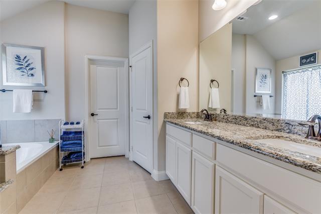 Building Photo - 3523 Charleston Dr