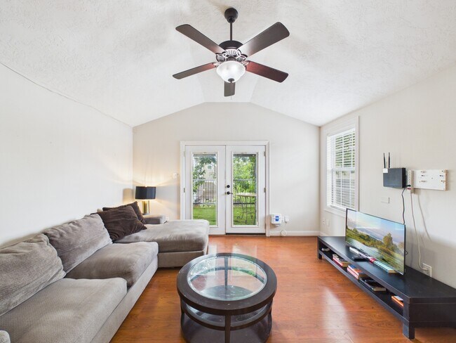 Building Photo - 5110 Academy St