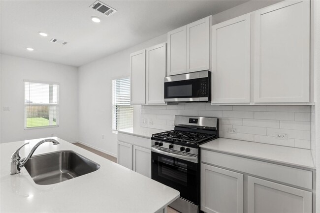 Building Photo - 114 Miglia St