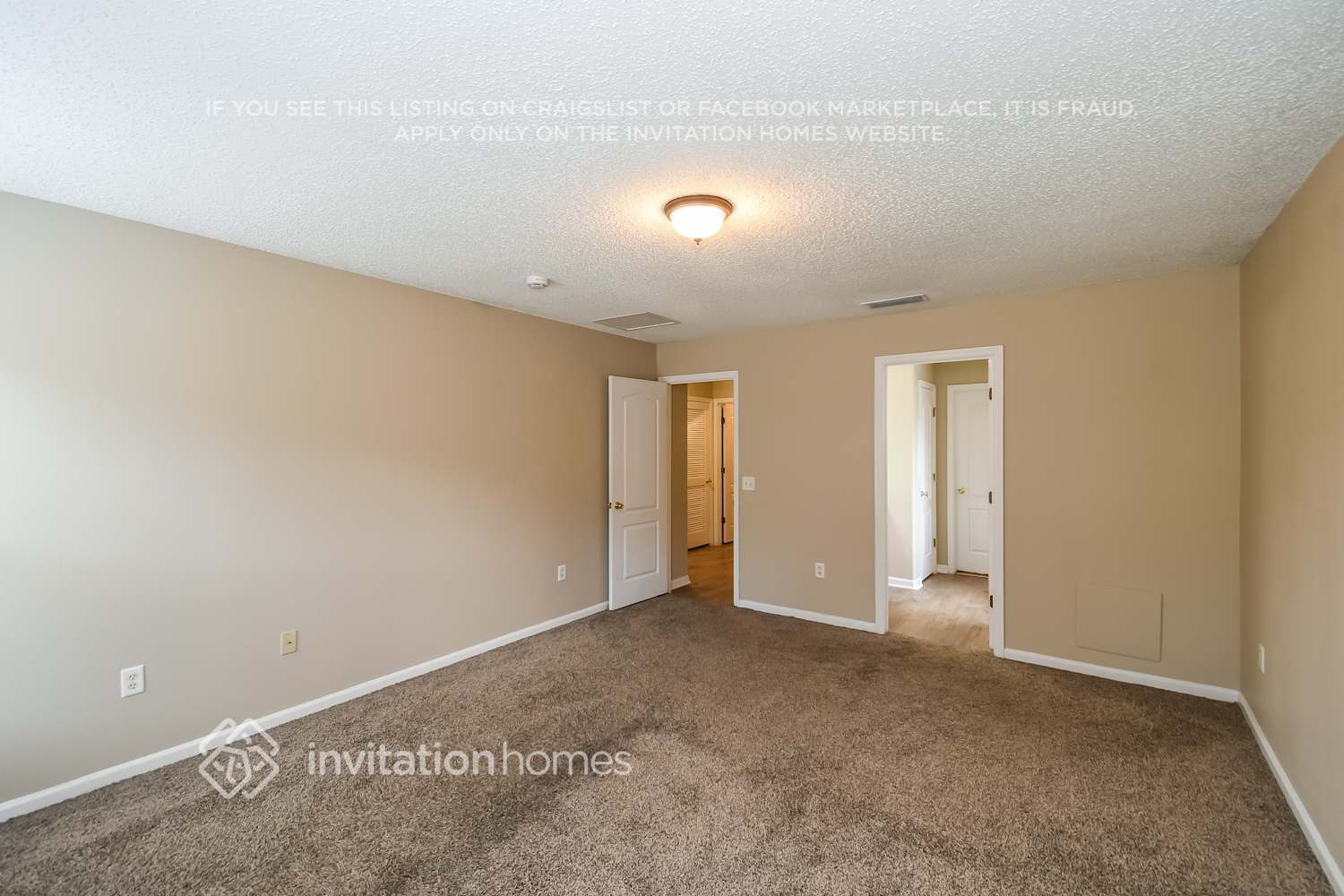 Building Photo - 11633 Brian Lakes Dr N