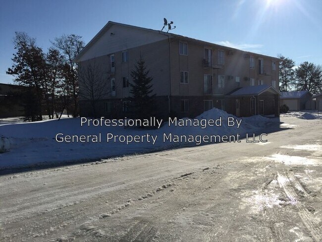 Building Photo - 2305 Martin St Apt 12 2305 Martin Street 12