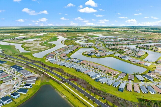 Building Photo - 9333 SW Pepoli Way