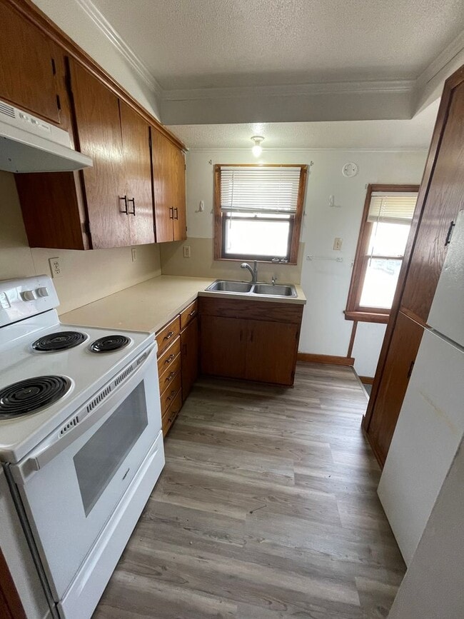 Building Photo - Cute 1 bedroom house! Located near Ta Ha Zouka Park!  Bonita casa de 1 dormitorio. ¡Ubicada cerca...