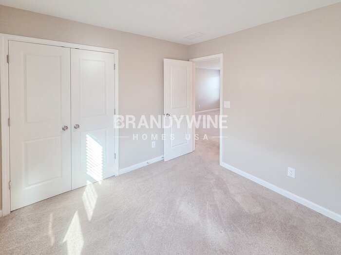 Building Photo - 859 Gelderland Dr