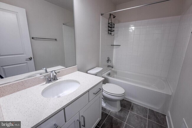 Building Photo - 6069 Dreher Ct
