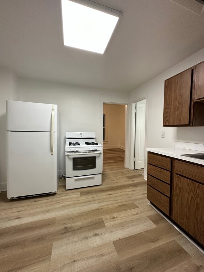 Building Photo - 1404 Grove St