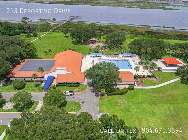 Building Photo - 213 Deportivo Dr