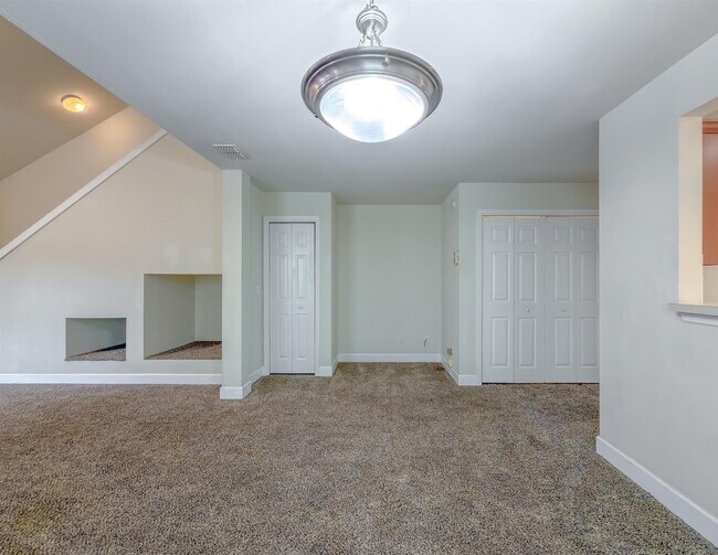 Building Photo - 3271 Sugar Berry Way
