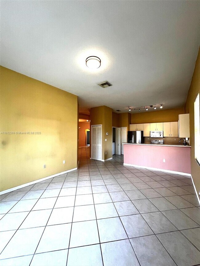 Building Photo - 10139 SW 161st Pl