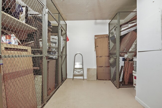 Building Photo - 3200 S Ocean Blvd