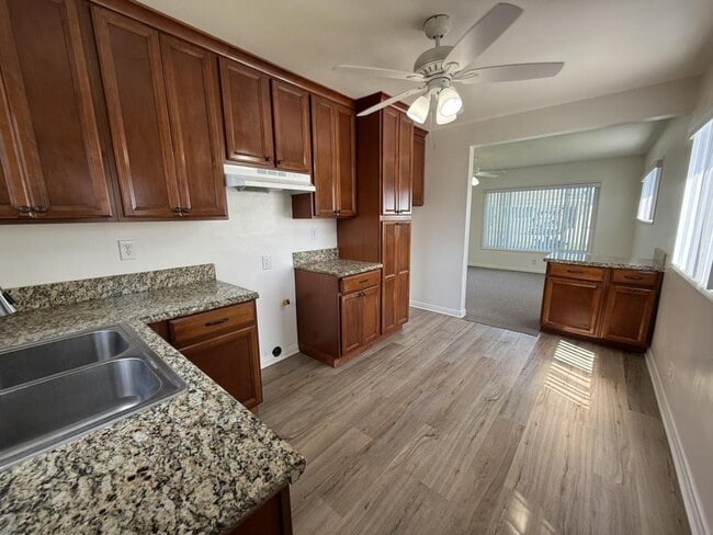 Building Photo - 15558 Cornuta Ave